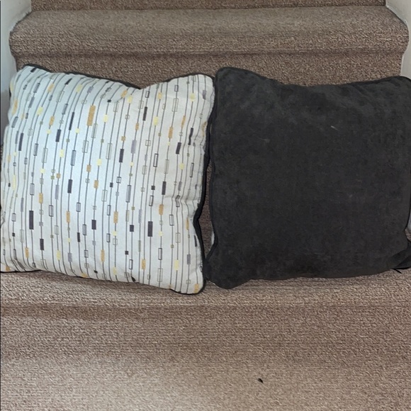 Throw pillows - double sized as pictured - Picture 2 of 2